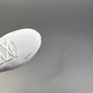 vomero 18 comfort shoes