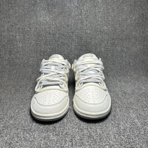 nike sb dunk low 'supreme'