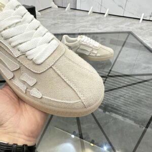 ami low casual shoes cream