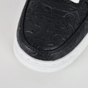 classic trend sneakers