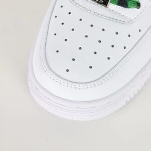 classic trend sneakers