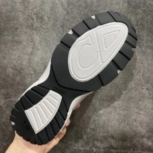 dior b30 light grey & charcoal retro chunky sneakers (wang junkai style)