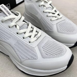 descente white sports shoes