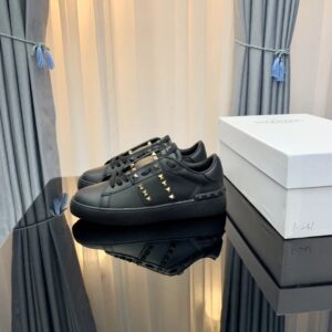valentino 2022 ss studded lettering white lace up sneakers yixing zhang same style (black with gold studs)