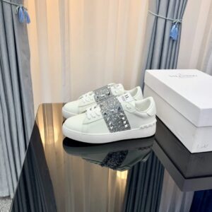 valentino 2022 ss dark grey studs & laces white sneakers yixing zhang same style