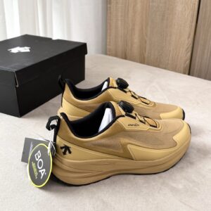 descente toggle design casual shoes in dust gold