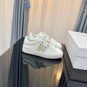 valentino 2022 ss gold studs pure white lace up sneakers yixing zhang same style