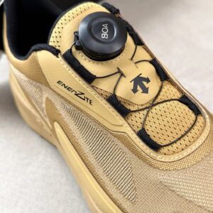 descente toggle design casual shoes in dust gold