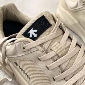 descente dualis g gore tex waterproof light outdoor urban commute running shoes