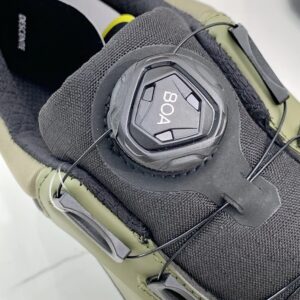 descente dualis urban commuter lifestyle sneakers (black/green)