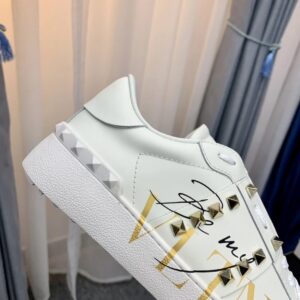 valentino 2022 ss white sneakers with golden winged studs yixing zhang same style lace up series
