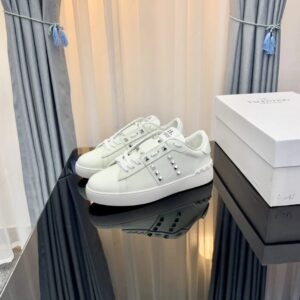 valentino 2022 ss silver studs pure white lace up sneakers yixing zhang same style