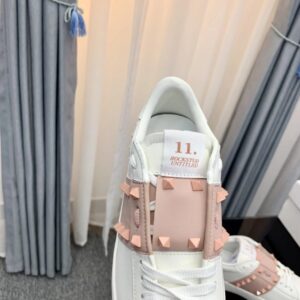valentino 2022 ss pink studs & laces white lace up sneakers yixing zhang same style