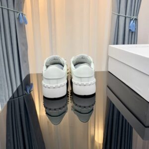 valentino 2022 ss gold studs pure white lace up sneakers yixing zhang same style