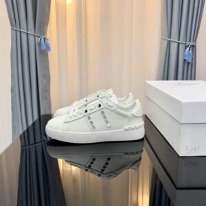 valentino 2022 ss silver studs pure white lace up sneakers yixing zhang same style