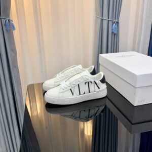 valentino 2022 ss white sneakers with black swallowtail studs yixing zhang same style lace up series