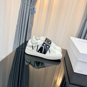 valentino 2022 ss white sneakers with vlt black lace up straps yixing zhang same style studded collection