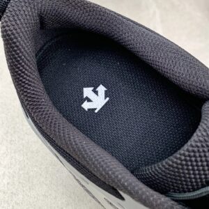 descente lavitate cushioned running shoes for men & women black/grey