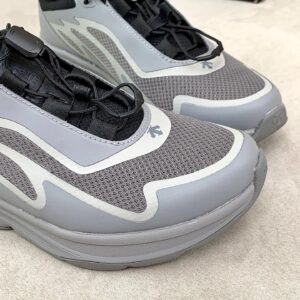 descente lavitate cushioned running shoes for men & women black/grey