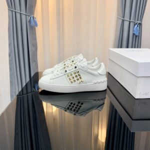 valentino 2022 ss gold studs pure white lace up sneakers yixing zhang same style