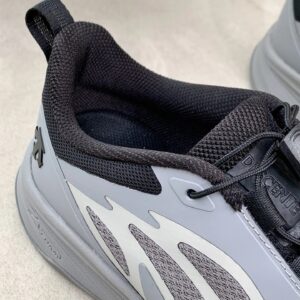 descente lavitate cushioned running shoes for men & women black/grey