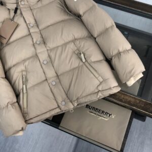 burberry puffer jacket beige