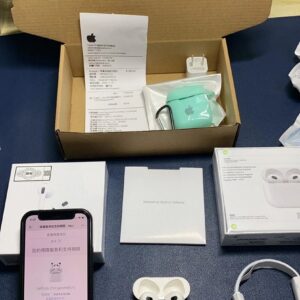 apple airpods with magsafe, white