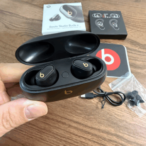 beats studio buds + earbuds black