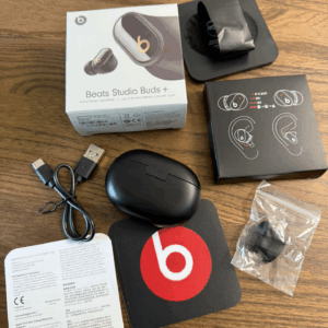 beats studio buds + earbuds black
