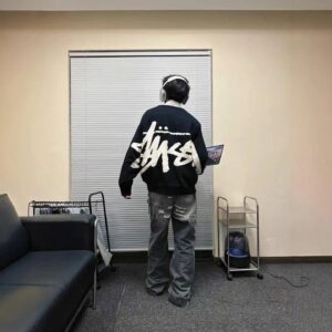 stussy autumn winter unisex loose knit sweater (black and pink)