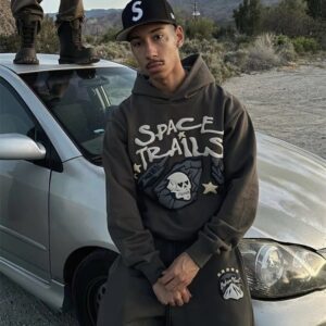 broken planet skull print hoodie multicolor