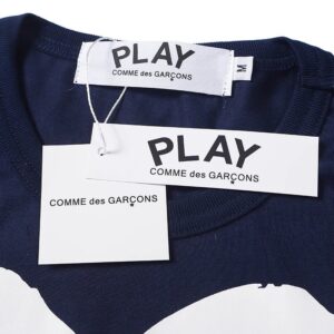 comme des garçons play t shirt navy