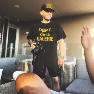 gallery dept black tee multicolor