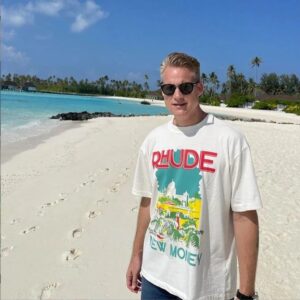 rhue graphic tee multicolor