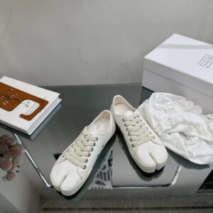 maison margiela mm6 tabi canvas sneakers white
