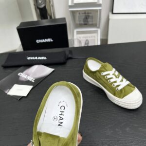 chanel vintage sneakers olive