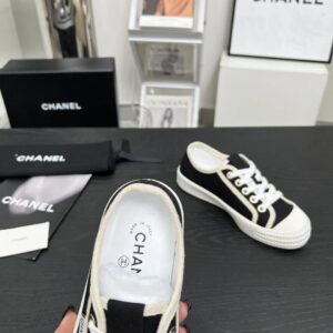 chanel vintage sneakers black