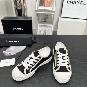 chanel vintage sneakers black
