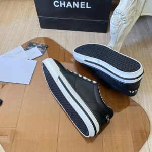 chanel low sneakers black