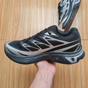 mm6 x salomon sctur 2 sneakers black silver