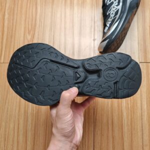 mm6 x salomon sctur 2 sneakers black silver