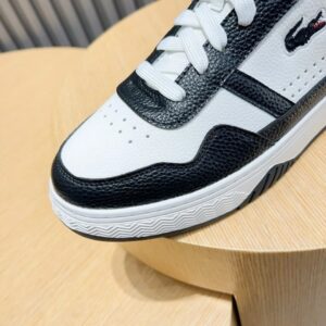 lacoste classic sneakers black white