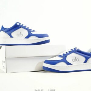 alo yoga runner sneakers blue white