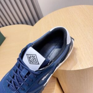 lacoste blue classic sneakers