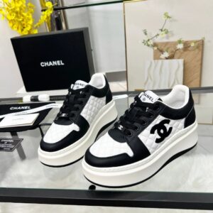 chanel 25c sneakers black white