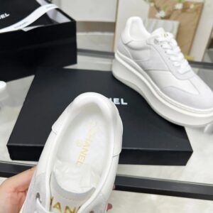 chanel 25c calfskin sneakers white