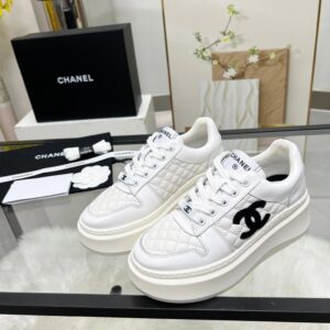 chanel 25c spring summer sneakers white
