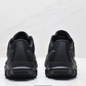 alo yoga alo runner sneakers black