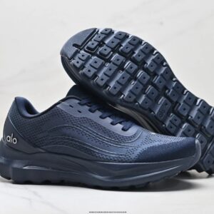 alo yoga alo runner sneakers navy
