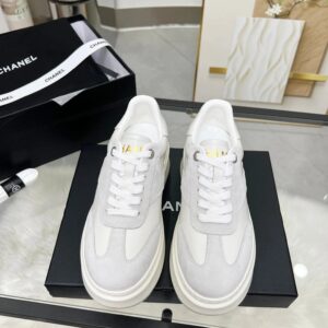 chanel 25c calfskin sneakers white